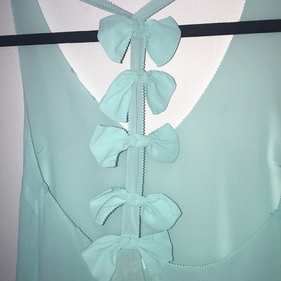 LF Bow Back Tank - Picture 3 of 4